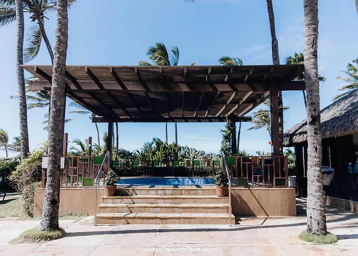 Apartamento Pé na Areia ao Lado do Parque Aquático - Conforto e Localização Privilegiada
